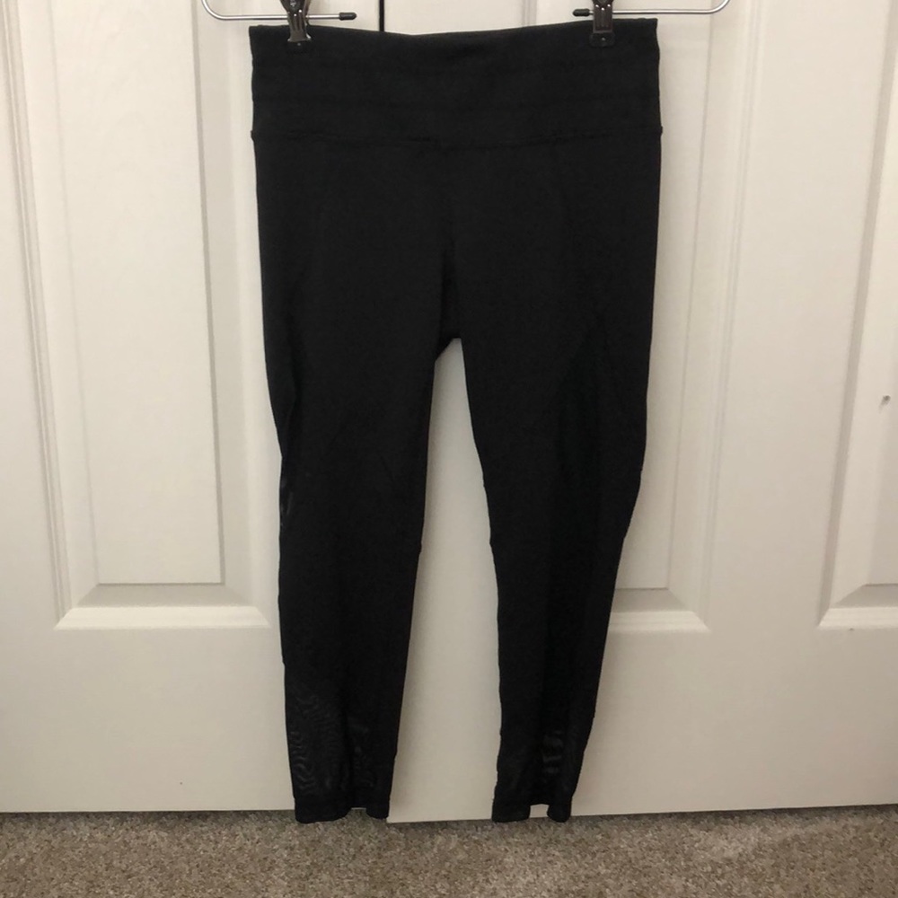 Athleta workout capri leggings